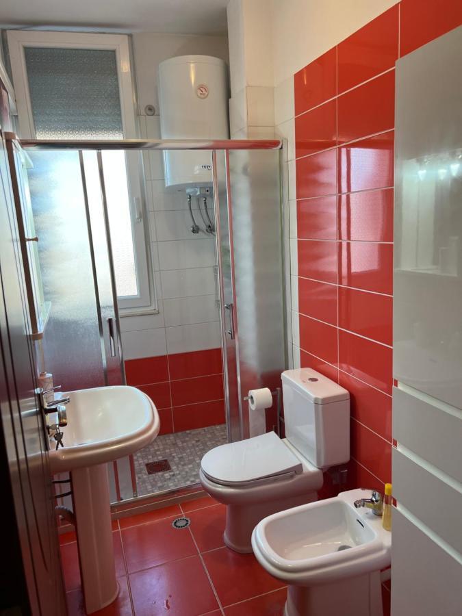 City Center Apartment In Shkodër Екстериор снимка