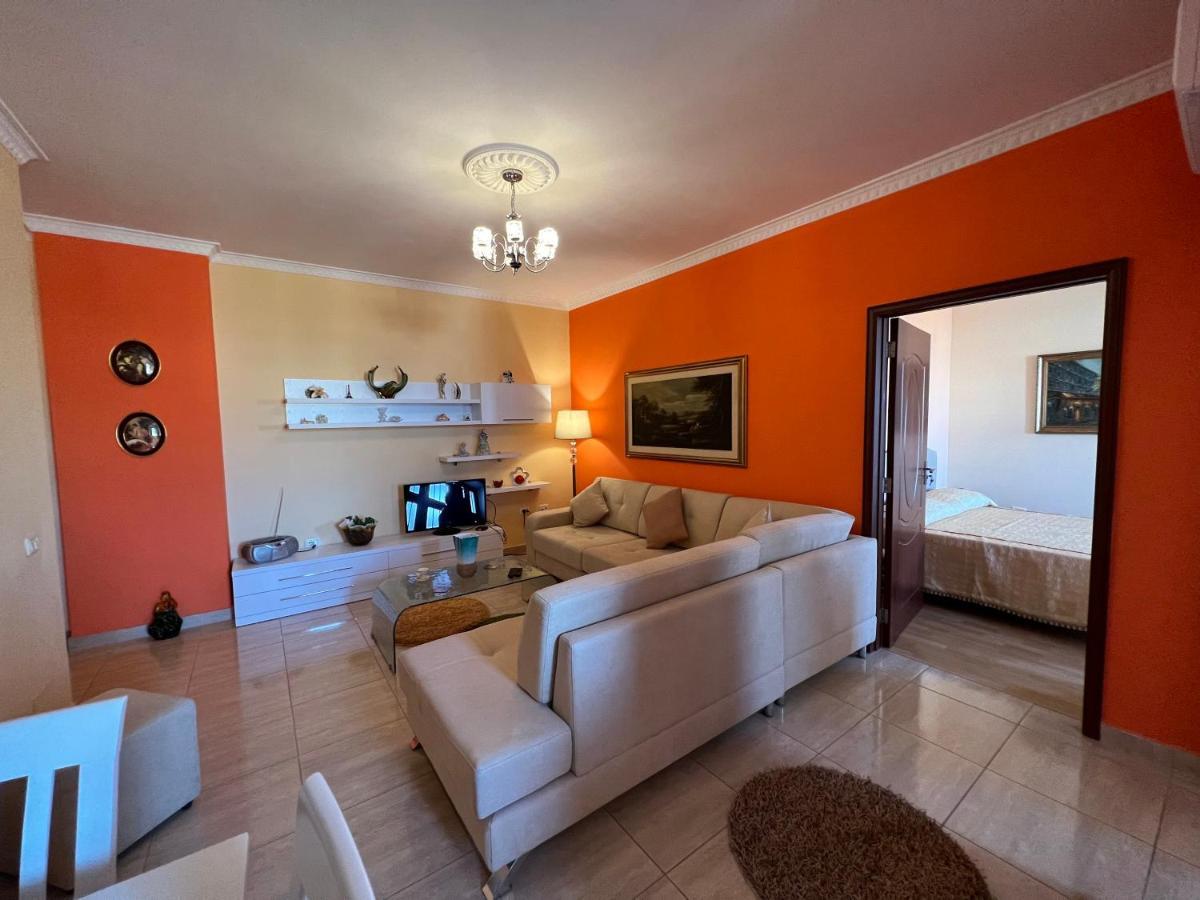 City Center Apartment In Shkodër Екстериор снимка
