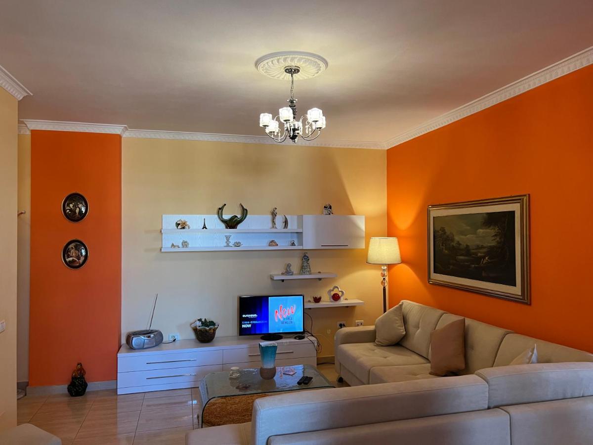 City Center Apartment In Shkodër Екстериор снимка
